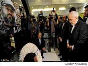 Zarif’ten şehid Muğniye'ye saygı duruşu / Foto