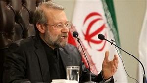 Lariyani: “Irán sacrifica su alma por Hezbolá”