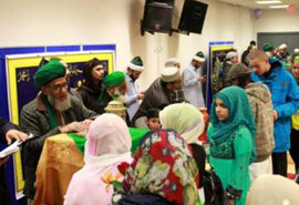 1,000 Muslims, non-Muslims celebrate birth of Prophet Muhammad (PBUH) in London (Images)