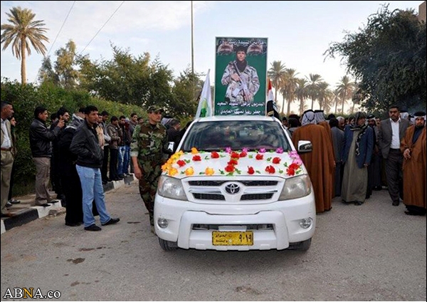 روضہ حضرت زینب(ع) کے مدافع شہید کا عراق میں جنازہ جلوس+تصاویر