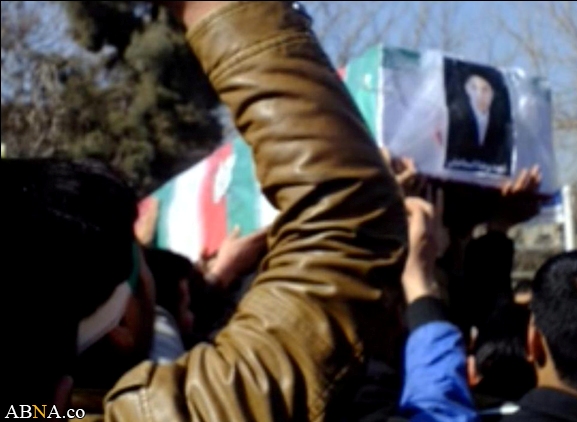مشھد مقدس میں روضہ حضرت زینب(س) کے مدافع کا تشییع جنازہ