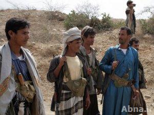 حاشد تنقلب على آل الأحمر وتوقع اتفاق صلح مع الحوثيين