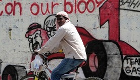 Bahrain toughens jail time for 'offending' king