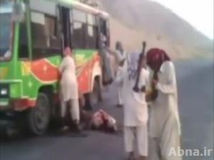 15 جريحاً بينهم شرطيان إثر إطلاق نار على حافلتين بشمال غرب باكستان