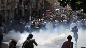 Manifestation, à Istanbul, contre le contrôle de l'Internet