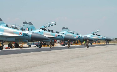 Armée de l'Air iranienne rejette " autres options " les ennemis