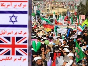 بالصور / مسيرات حاشدة في مدينة قم المقدسة بذكرى إنتصار الثورة الإسلامية في إيران ـ 1