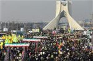 Eindrucksvolle Präsenz des iranischen Volkes auf dem Fußmarsch zum 22.Bahman (11. Februar)