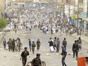 تظاهرات تطالب بإسقاط الحكومة اليمنية