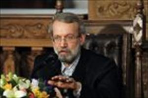 Iranischer Parlamentschef auf Pressekonferenz