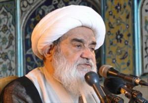 آیت اللہ مظاہری کی جوانوں کو تہذیب نفس پر توجہ دینے کی تاکید
