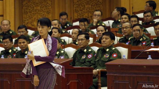ျမန္မာျပည္ ဒီမုိကေရစီ ရမယ့္ေန႔