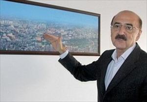 Hüsnü Mahalli: Aşırı Paralel