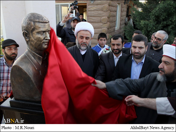 Image / Unveiling statue of martyr Shateri on border of Lebanon and Palestine