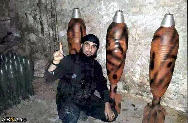 بالصورة / "الجبهة الاسلامية" في سورية تزعم بصنع أكبر قذائف الهاون في العالم !