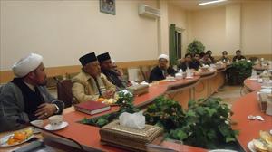 Jadilah Muslim yang Memperat Ummat, bukan Memperuncing Perbedaan