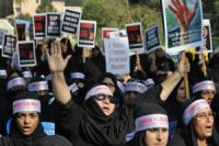 Pakistanis protest Shia killings