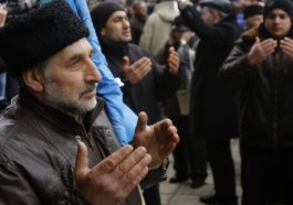 Crimea Muslims Fear Separation, Exile