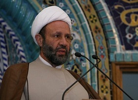 Beirut Friday Parayer Called on Politicians to Support Army and Hezbullah