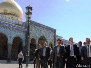 بالصور / جولة لوزير السياحة السوري داخل مقام السيدة زينب (ع) بريف دمشق
