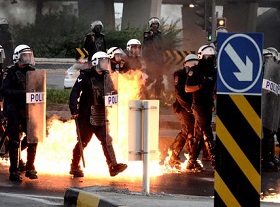 Bahrain more dangerous than US for cops: Report