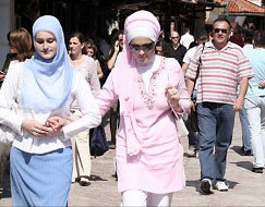Muslim Women Battle Discrimination