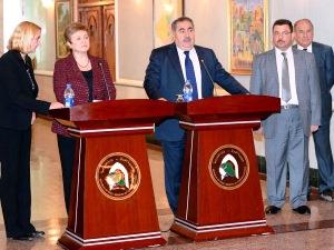 وزير الخارجية العراقي يبحث مع مسؤولة اوربية للشؤون الانسانية اوضاع نازحي الانبار ولاجئي سوريا