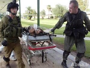 إصابة 5 جنود إسرائيليين جراء دهسهم من قبل سائق فلسطيني جنوب الضفة