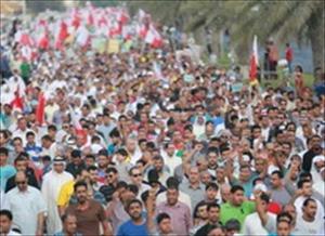 آلاف البحرينيين يتظاهرون قرب المنامة رفضا للتمييز الطائفي