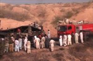 پاکستان، حب میں بس ٹرک حادثہ 35 جاں بحق