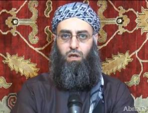 المتشدد الفار يدعو السنة لترك الجيش