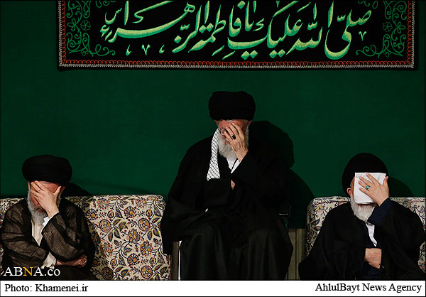رہبر انقلاب کی موجودگی میں حسینیہ امام خمینی (رہ) میں مجلس عزا