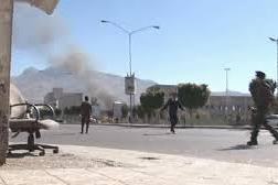 القاعدة تشن هجوما مسلحا على قيادة الجيش اليمينة في عدن
