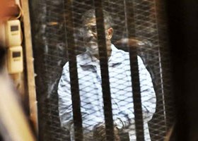 بدء جلسة المحاكمة للرئيس المعزول "محمد مرسي" اليوم