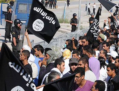 تونس تعلن إحباط “مخطط إرهابي” في صفاقس والقبض على ثمانية من أنصار الشريعة