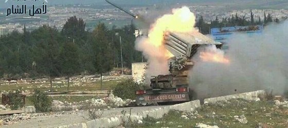 Teröristler füzeleri Türkiye'den getirdikleri araçtan fırlatıyor