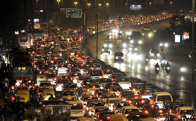 India: Shia protests hold Delhi traffic to ransom