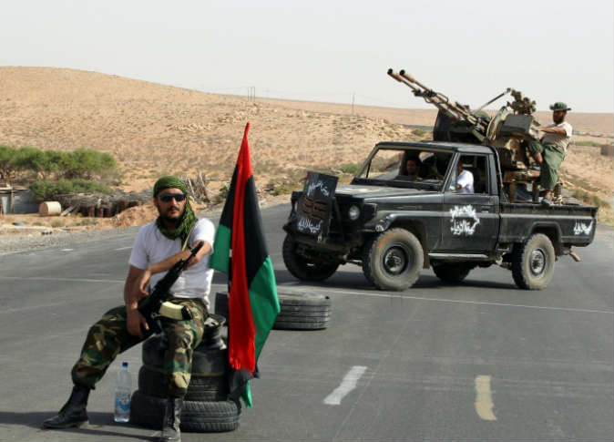 المؤتمر الوطني يستعين بالمسلحين لحماية منشآت الدولة في ليبيا
