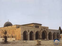 صہیونی آبادکاروں کا مسجد الاقصیٰٰ پر حملہ