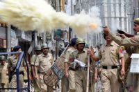 کشمیر میں مظاہرین کیخلاف مہلک ہتھیاروں کے استعمال پر تشویش