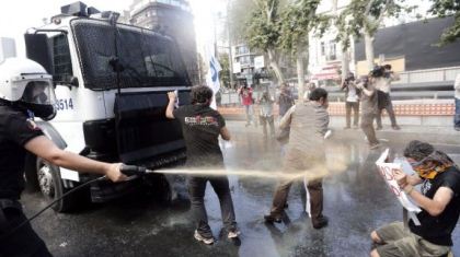 " Ankara ne tolérera pas des manifestations dans la place Taksim "