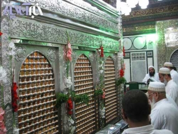 ویڈیوکلیپ/ مصر میں مقام راس الحسین(ع) عاشقان اہلبیت(ع) کی پناہگاہ