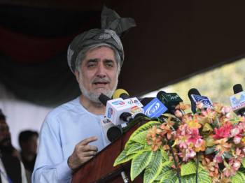 تہران تعلقات کے فروغ پر عبداللہ عبداللہ کی تاکید