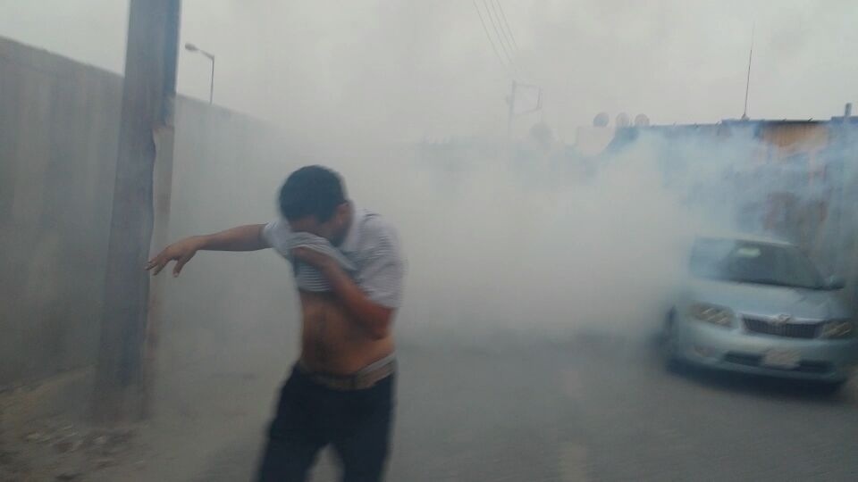 Bahraini police attack anti-regime demonstrators