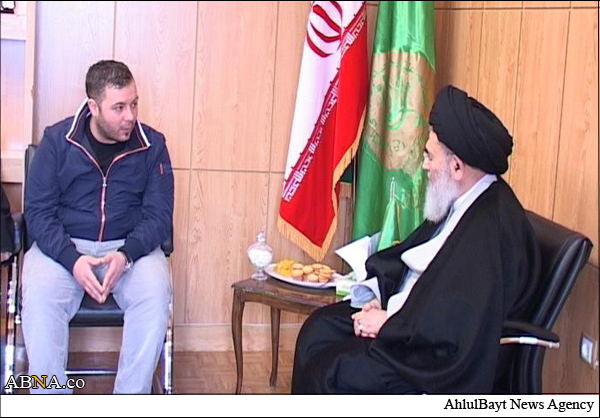 Warga Italia Menyatakan Masuk Islam di Iran