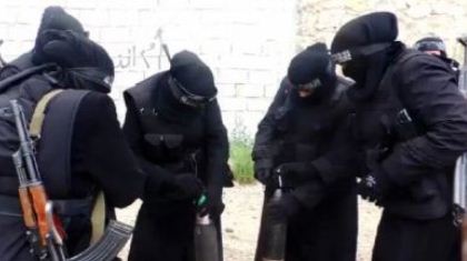 EIIL forment une unité en Irak femmes terroristes