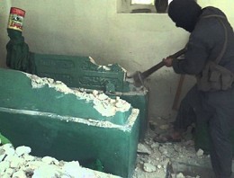 IŞİD Rojava’daki Türbeleri Yıkıyor