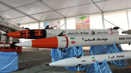 Iran affiché un nouveau modèle de missile balistique