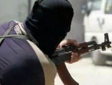 مسلحو أنصار السنة يقتلون عنصرا لـ "داعش" في كركوك