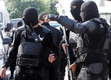 القبض على ثلاثة ارهابيين وضبط مواد متفجرة في محافطة مدنين بتونس